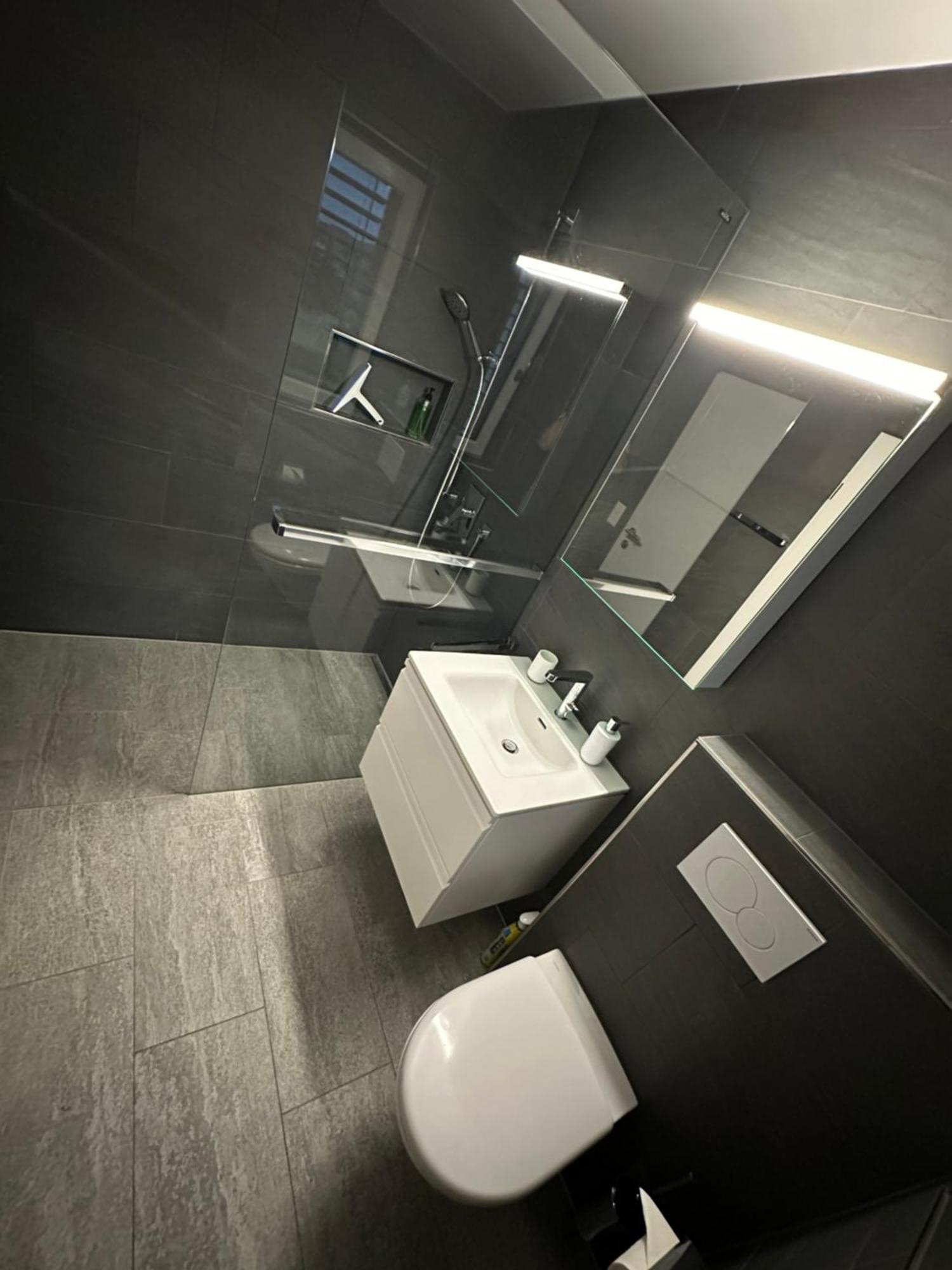V.I.P Appartement Boettstein Екстер'єр фото